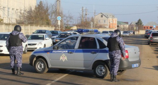 Policemen. Photo: NAC press service, http://nac.gov.ru/fotomaterialy@page=12.html#&gid=1&pid=2 Policemen. Photo: NAC press service, http://nac.gov.ru/fotomaterialy@page=12.html#&gid=1&pid=2