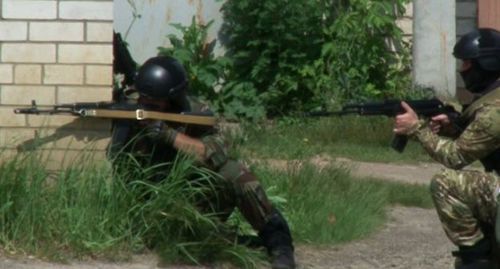 Law enforcers. Photo by the press service of the Russian National Antiterrorism Committee (NAC) http://nac.gov.ru/antiterroristicheskie-ucheniya/operativnym-shtabom-v-orlovskoy-oblasti-provedeno.html#&gid=1&pid=3 Law enforcers. Photo by the press service of the Russian National Antiterrorism Committee (NAC) http://nac.gov.ru/antiterroristicheskie-ucheniya/operativnym-shtabom-v-orlovskoy-oblasti-provedeno.html#&gid=1&pid=3