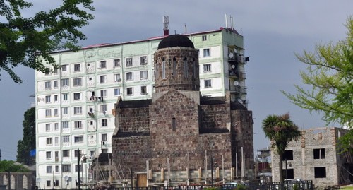 Kobuleti. Photo: Andrey Bobrovsky, https://commons.wikimedia.org/w/index.php?curid=53534635 Kobuleti. Photo: Andrey Bobrovsky, https://commons.wikimedia.org/w/index.php?curid=53534635