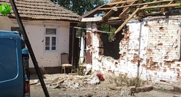 The house damaged during a counterterrorist operation. Screenshot of the video by the "Caucasian Knot" The house damaged during a counterterrorist operation. Screenshot of the video by the "Caucasian Knot"