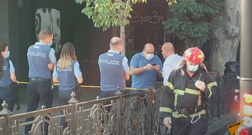 In Tbilisi, one person was killed and three others were injured in an explosion of an oxygen cylinder at the "Dejavu" club, where the repairing works were being carried out. In Tbilisi, one person was killed and three others were injured in an explosion of an oxygen cylinder at the "Dejavu" club, where the repairing works were being carried out.