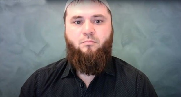 Musa Lomaev, a blogger. Screenshot of the video https://www.youtube.com/channel/UCTCLmmJ9utY0_qsQ5bH50mQ Musa Lomaev, a blogger. Screenshot of the video https://www.youtube.com/channel/UCTCLmmJ9utY0_qsQ5bH50mQ