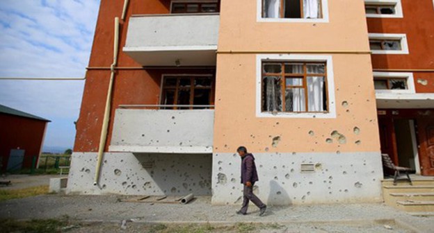A house in Azerbaijan with traces of shelling. Photo by Aziz Karimov for the Caucasian Knot A house in Azerbaijan with traces of shelling. Photo by Aziz Karimov for the Caucasian Knot
