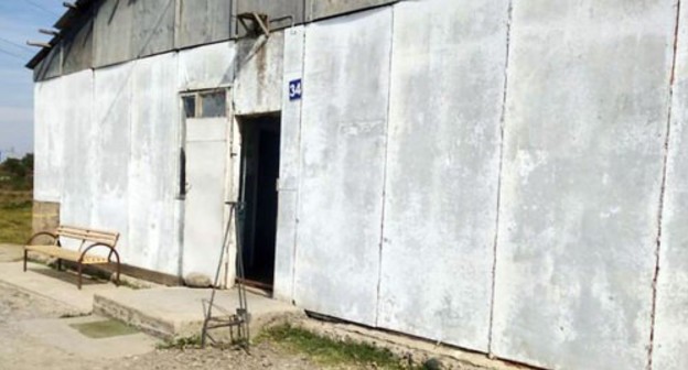 Barrack in Nazran. Photo: press service of the HRC 'Memorial', https://memohrc.org/ru/news_old/v-ingushetii-lyudey-pytayutsya-vyselit-iz-baraka-ne-predostaviv-drugogo-zhilya Barrack in Nazran. Photo: press service of the HRC 'Memorial', https://memohrc.org/ru/news_old/v-ingushetii-lyudey-pytayutsya-vyselit-iz-baraka-ne-predostaviv-drugogo-zhilya