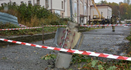 Unexploded bomb in Stepanakert. Photo: Department for Emergencies of Nagorno-Karabakh, https://www.facebook.com/RescueServiceOfTheNKR/posts/3763383793696068 Unexploded bomb in Stepanakert. Photo: Department for Emergencies of Nagorno-Karabakh, https://www.facebook.com/RescueServiceOfTheNKR/posts/3763383793696068