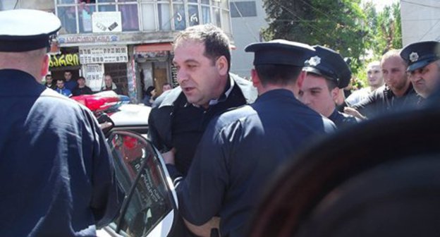 Police detaining Bezhan Gunava, August 25, 2020. Photo courtesy of press service of 'Free Georgia' Police detaining Bezhan Gunava, August 25, 2020. Photo courtesy of press service of 'Free Georgia'