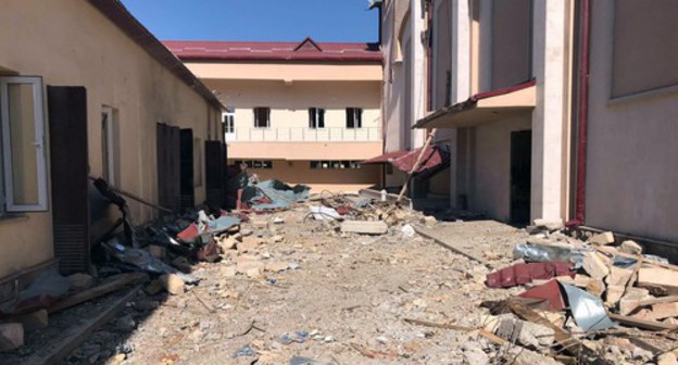 Building in Shushi destroyed as a result of shelling, October 20, 2020. Photo by Alvard Grigoryan for the Caucasian Knot Building in Shushi destroyed as a result of shelling, October 20, 2020. Photo by Alvard Grigoryan for the Caucasian Knot