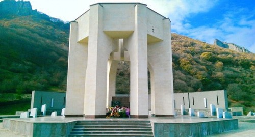 Memorial to the deported Karachays. Photo by the press service of the Sakharov Center https://www.sakharov-center.ru/asfcd/pam/?id=1021&t=pam Memorial to the deported Karachays. Photo by the press service of the Sakharov Center https://www.sakharov-center.ru/asfcd/pam/?id=1021&t=pam