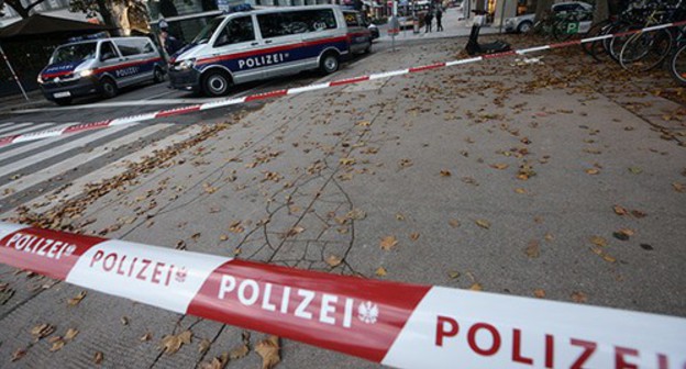 Police tape around the scene of a shooting in Vienna. Austria, November 3, 2020. Photo: REUTERS/Lisi Niesner Police tape around the scene of a shooting in Vienna. Austria, November 3, 2020. Photo: REUTERS/Lisi Niesner