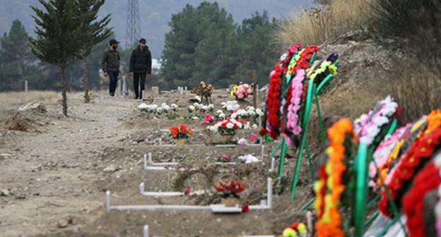Graves of the people killed in the conflict in Nagorno-Karabakh. November 2, 2020. Photo: Vahram Baghdasaryan/Photolure Graves of the people killed in the conflict in Nagorno-Karabakh. November 2, 2020. Photo: Vahram Baghdasaryan/Photolure