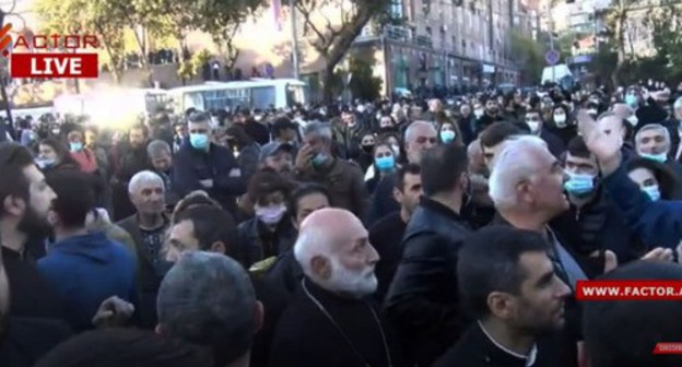 A rally with the demand of the Nikol Pashinyan's resignation, Yerevan, November 11, 2020. Screenshot: https://www.youtube.com/watch?v=7gUId4xQWq8&feature=emb_logo A rally with the demand of the Nikol Pashinyan's resignation, Yerevan, November 11, 2020. Screenshot: https://www.youtube.com/watch?v=7gUId4xQWq8&feature=emb_logo