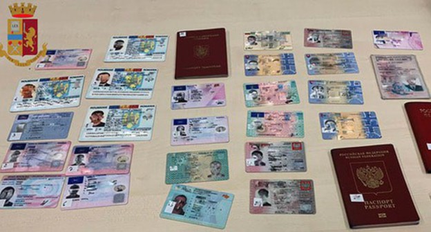 Fake IDs. Photo: official website of the Italian police, https://questure.poliziadistato.it/it/Milano/articolo/11945fad1710ab4d3904407042/ Fake IDs. Photo: official website of the Italian police, https://questure.poliziadistato.it/it/Milano/articolo/11945fad1710ab4d3904407042/