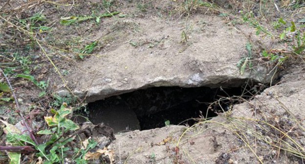 Plundered burials in the vicinity of the village of Atazhukino. Photo by Victor Kotlyarov, https://www.facebook.com/photo.php?fbid=2791808004400975&set=pcb.2791808757734233&type=3&theater Plundered burials in the vicinity of the village of Atazhukino. Photo by Victor Kotlyarov, https://www.facebook.com/photo.php?fbid=2791808004400975&set=pcb.2791808757734233&type=3&theater