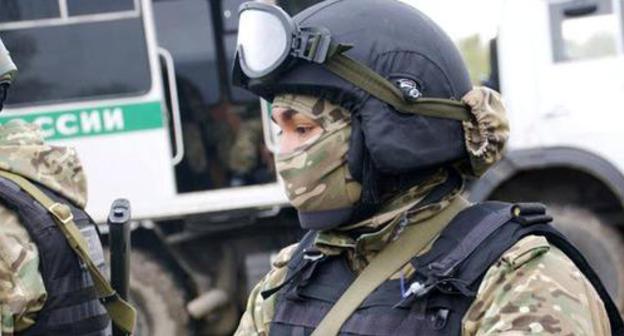 A law enforcer. Photo by the press service of the National Antiterrorist Committee (NAC) http://nac.gov.ru/ A law enforcer. Photo by the press service of the National Antiterrorist Committee (NAC) http://nac.gov.ru/