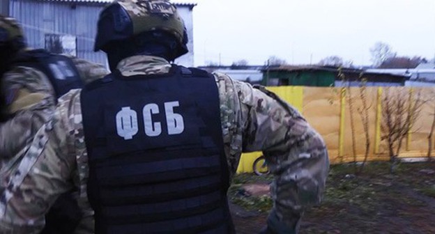 A FSB agent. Photo by the Russian National Antiterrorist Committee (NAC) http://nac.gov.ru/ A FSB agent. Photo by the Russian National Antiterrorist Committee (NAC) http://nac.gov.ru/