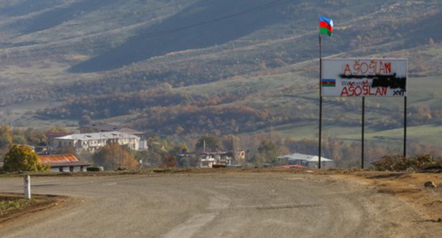 Azerbaijani flag at the entrance to the Hadrut District. The Hadrut city was renamed by Azerbaijani authorities to Agoglan (the city's historical name). December 25, 2020. Photo by Aziz Karimov for the "Caucasian Knot" Azerbaijani flag at the entrance to the Hadrut District. The Hadrut city was renamed by Azerbaijani authorities to Agoglan (the city's historical name). December 25, 2020. Photo by Aziz Karimov for the "Caucasian Knot"
