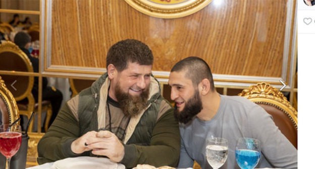 Ramzan Kadyrov and Khamzat Chimayev at a reception in Grozny. Screenshot of the post on Ramzan Kadyrov's VKontakte page: https://vk.com/ramzan Ramzan Kadyrov and Khamzat Chimayev at a reception in Grozny. Screenshot of the post on Ramzan Kadyrov's VKontakte page: https://vk.com/ramzan