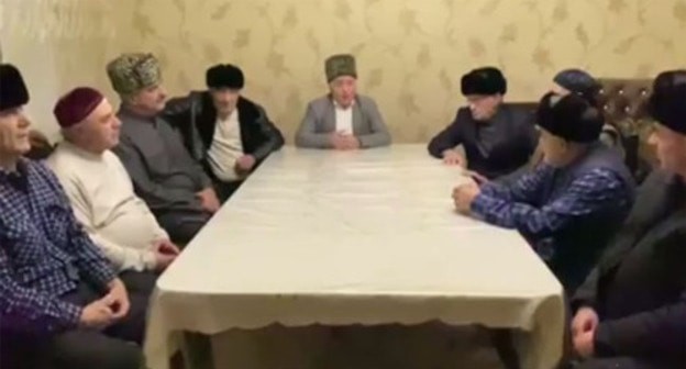 Video appeal of the Ingush teip. Screenshot: https://web.facebook.com/watch/?v=2910376259198790 Video appeal of the Ingush teip. Screenshot: https://web.facebook.com/watch/?v=2910376259198790