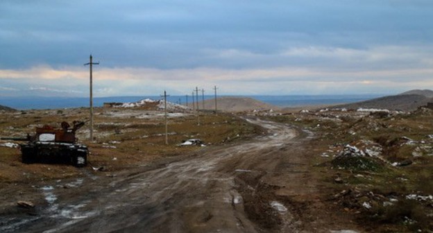 Armenian tank destroyed at the entrance to Djebrail. Photo by Aziz Karimov for the Caucasian Knot Armenian tank destroyed at the entrance to Djebrail. Photo by Aziz Karimov for the Caucasian Knot