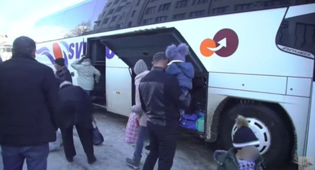 Refugees in Stepanakert. Screenshot: https://www.youtube.com/watch?v=3FTLA7A6gyk Refugees in Stepanakert. Screenshot: https://www.youtube.com/watch?v=3FTLA7A6gyk