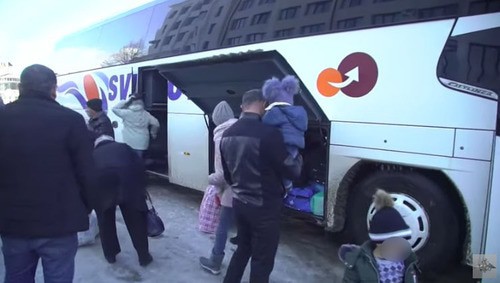 Refugees in Stepanakert. Screenshot: https://www.youtube.com/watch?v=3FTLA7A6gyk Refugees in Stepanakert. Screenshot: https://www.youtube.com/watch?v=3FTLA7A6gyk