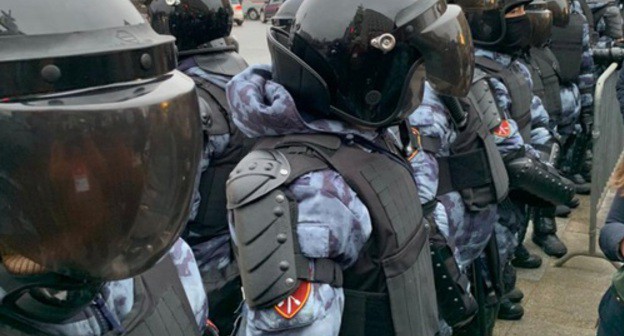 Law enforcers at the venue of the protest action in Moscow, January 23, 2021. Photo by Oleg Krasnov for the Caucasian Knot Law enforcers at the venue of the protest action in Moscow, January 23, 2021. Photo by Oleg Krasnov for the Caucasian Knot
