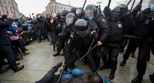 Law enforcers at a protest action in Moscow. January 23, 2021. Photo: REUTERS/Maxim Shemetov Law enforcers at a protest action in Moscow. January 23, 2021. Photo: REUTERS/Maxim Shemetov