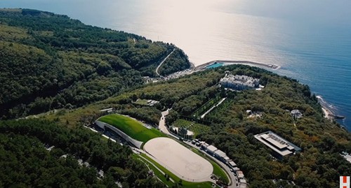 'Putin's Palace'. Screenshot: https://www.youtube.com/watch?v=ipAnwilMncI 'Putin's Palace'. Screenshot: https://www.youtube.com/watch?v=ipAnwilMncI