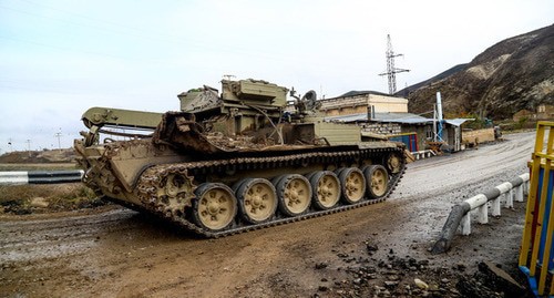 Damaged tank, Nagorno-Karabakh, December 31, 2020. Photo by Aziz Karimov for the Caucasian Knot Damaged tank, Nagorno-Karabakh, December 31, 2020. Photo by Aziz Karimov for the Caucasian Knot