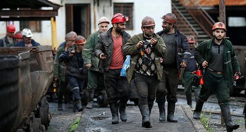 Workers of a Tkibuli mine. Photo: REUTERS/David Mdzinarishvili Workers of a Tkibuli mine. Photo: REUTERS/David Mdzinarishvili