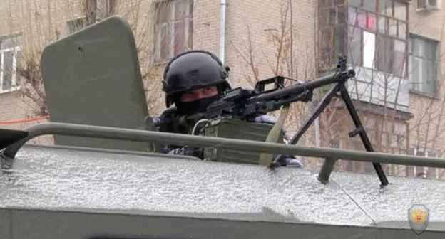 Law enforcer. Photo: http://nac.gov.ru/antiterroristicheskie-ucheniya/operativnym-shtabom-v-respublike-tatarstan.html#&gid=1&pid=4 Law enforcer. Photo: http://nac.gov.ru/antiterroristicheskie-ucheniya/operativnym-shtabom-v-respublike-tatarstan.html#&gid=1&pid=4