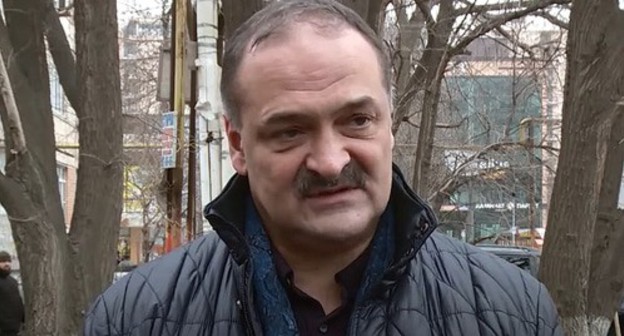Sergei Melikov tells how he intends to solve the problem of garbage disposal in Dagestan. Screenshot: https://www.youtube.com/watch?v=mx-HURtoYag&feature=emb_logo Sergei Melikov tells how he intends to solve the problem of garbage disposal in Dagestan. Screenshot: https://www.youtube.com/watch?v=mx-HURtoYag&feature=emb_logo