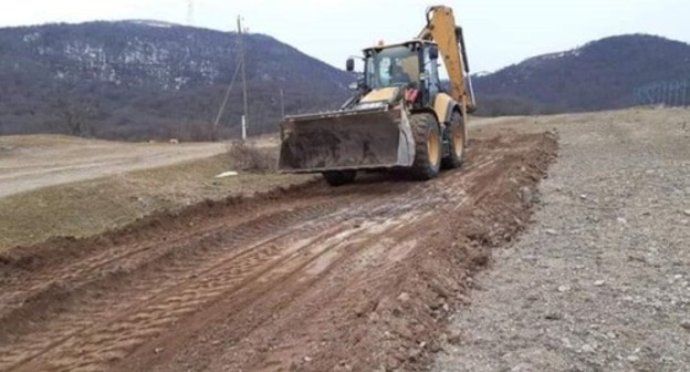 Construction site in Shurnukh. Photo: Tigran Avinyan, https://www.facebook.com/tigran.avinyan/photos/pcb.2681037092200694/2681036992200704/ Construction site in Shurnukh. Photo: Tigran Avinyan, https://www.facebook.com/tigran.avinyan/photos/pcb.2681037092200694/2681036992200704/