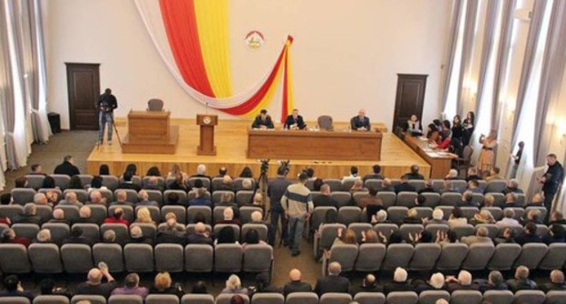 Session of the Parliament of South Ossetia. Photo: http://www.parliamentrso.org/ Session of the Parliament of South Ossetia. Photo: http://www.parliamentrso.org/