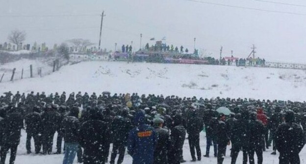 The Akkin Chechens near the memorial to the victims of the 1944 deportation. February 23, 2021. Photo by S. Kasimov The Akkin Chechens near the memorial to the victims of the 1944 deportation. February 23, 2021. Photo by S. Kasimov