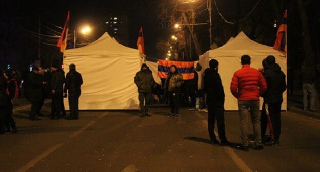 At the site of the rally in Yerevan. Photo by Tigran Petrosyan for the "Caucasian Knot" At the site of the rally in Yerevan. Photo by Tigran Petrosyan for the "Caucasian Knot"