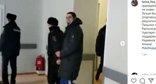 Said-Mukhammad Djumaev in a courthouse. Screenshot: larisa_liza_'s Instagram post at https://www.instagram.com/p/CLwrSs7lafI/ Said-Mukhammad Djumaev in a courthouse. Screenshot: larisa_liza_'s Instagram post at https://www.instagram.com/p/CLwrSs7lafI/