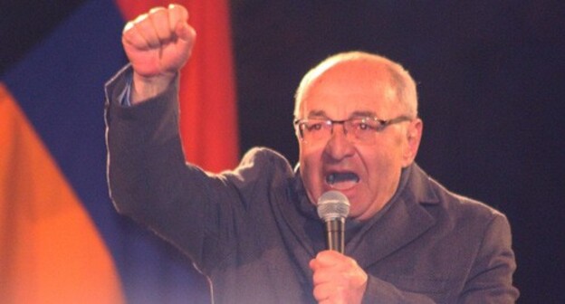 Vazgen Manukyan at a rally in Yerevan, March 4, 2021. Photo by Tigran Petrosyan for the Caucasian Knot Vazgen Manukyan at a rally in Yerevan, March 4, 2021. Photo by Tigran Petrosyan for the Caucasian Knot