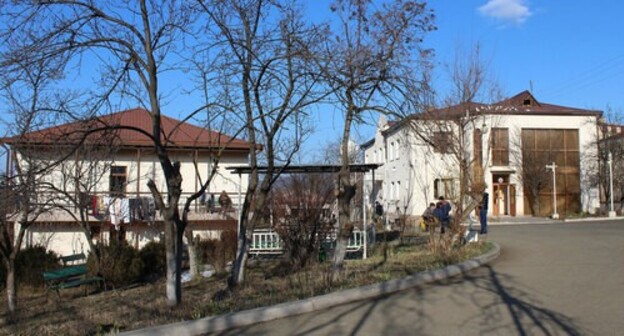 A boarding house in Stepanakert where refugees are accommodated. Nagorno-Karabakh, March 2, 2021. Photo by Alvard Grigoryan for the "Caucasian Knot" A boarding house in Stepanakert where refugees are accommodated. Nagorno-Karabakh, March 2, 2021. Photo by Alvard Grigoryan for the "Caucasian Knot"