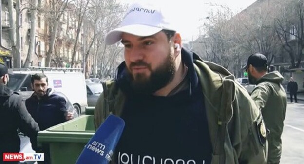 A participant of the protest action. Yerevan, March 16, 2021. Screenshot of the video https://news.am/rus/news/633964.html A participant of the protest action. Yerevan, March 16, 2021. Screenshot of the video https://news.am/rus/news/633964.html