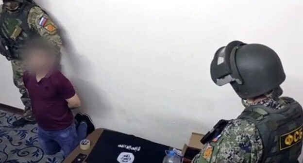 Detention of a suspect who was allegedly planning a terror act in Maikop. Screenshot: https://www.youtube.com/watch?v=qUnWRkwZVyU Detention of a suspect who was allegedly planning a terror act in Maikop. Screenshot: https://www.youtube.com/watch?v=qUnWRkwZVyU