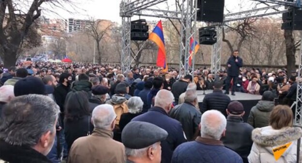 Participants of opposition supporters in Yerevan, March 28, 2021. Screenshot from video posted by Sputnik Armenia Participants of opposition supporters in Yerevan, March 28, 2021. Screenshot from video posted by Sputnik Armenia
