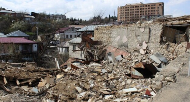 A private house damaged during the shelling in the fall of 2020. April 6, 2021. Photo by Alvard Grigoryan for the "Caucasian Knot" A private house damaged during the shelling in the fall of 2020. April 6, 2021. Photo by Alvard Grigoryan for the "Caucasian Knot"