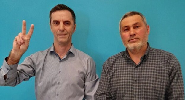 Murad Manapov (left) and Eduard Ataev. Photo courtesy of press service of Navalny's office in Makhachkala Murad Manapov (left) and Eduard Ataev. Photo courtesy of press service of Navalny's office in Makhachkala