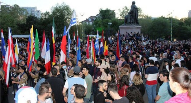 Residents of Armenia take part in a rally in memory of victims of the Armenian Genocide, April 24, 2021. Photo by Armine Martirosyan for the Caucasian Knot Residents of Armenia take part in a rally in memory of victims of the Armenian Genocide, April 24, 2021. Photo by Armine Martirosyan for the Caucasian Knot