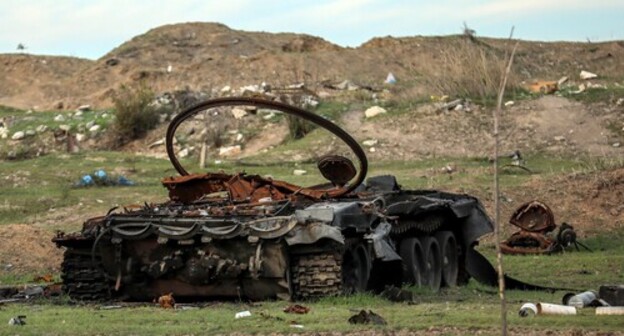A tank destroyed by the Azerbaijani Army, December 18, 2021. Photo by Aziz Karimov for the Caucasian Knot A tank destroyed by the Azerbaijani Army, December 18, 2021. Photo by Aziz Karimov for the Caucasian Knot