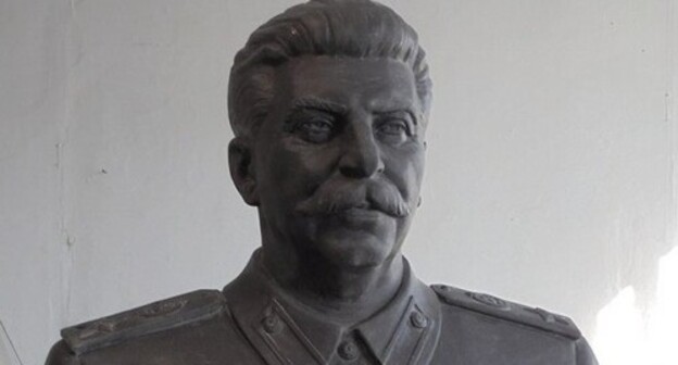 A bust of Stalin. Photo by the press service of the KPRF (the Communist Party of the Russian Federation), http://m.sibkray.ru/news/1/896937/ A bust of Stalin. Photo by the press service of the KPRF (the Communist Party of the Russian Federation), http://m.sibkray.ru/news/1/896937/