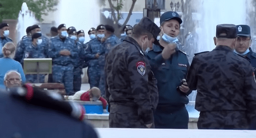 Law enforcers at a protest action against the visit of Sergey Lavrov, the head of the Russian Ministry of Foreign Affairs, to Yerevan. Screenshot of the video by the National Democratic Pole www.youtube.com/watch?v=ewqNoZ4mMV0 Law enforcers at a protest action against the visit of Sergey Lavrov, the head of the Russian Ministry of Foreign Affairs, to Yerevan. Screenshot of the video by the National Democratic Pole www.youtube.com/watch?v=ewqNoZ4mMV0