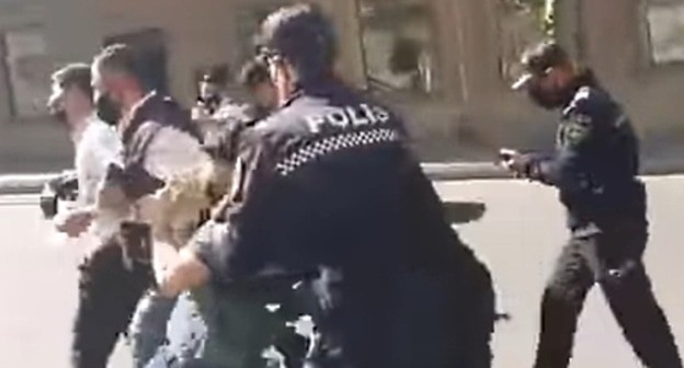 The police detains students in Baku on May 3, 2021. Screenshot of the video https://www.facebook.com/watch/?v=220570712741301 The police detains students in Baku on May 3, 2021. Screenshot of the video https://www.facebook.com/watch/?v=220570712741301