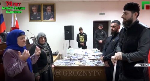 Adam Elzhurkaev, the head of the Centre for Islamic Medicine, has scolded two women and a man who were repeatedly detained by law enforcers for providing occult services. Screenshot https://www.instagram.com/p/COf-xMAp-35/ Adam Elzhurkaev, the head of the Centre for Islamic Medicine, has scolded two women and a man who were repeatedly detained by law enforcers for providing occult services. Screenshot https://www.instagram.com/p/COf-xMAp-35/